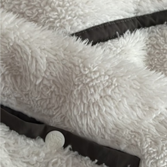 LAUREN JAMES Preptec Sherpa Pullover - Picture 5 of 8